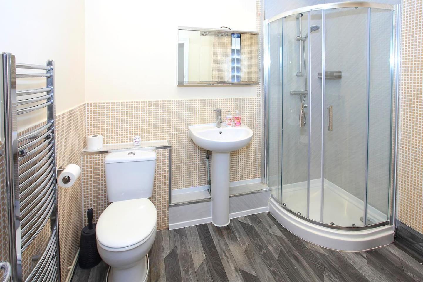 Luxury Hot Tub Entertainment Room Central Park Peterborough Buitenkant foto